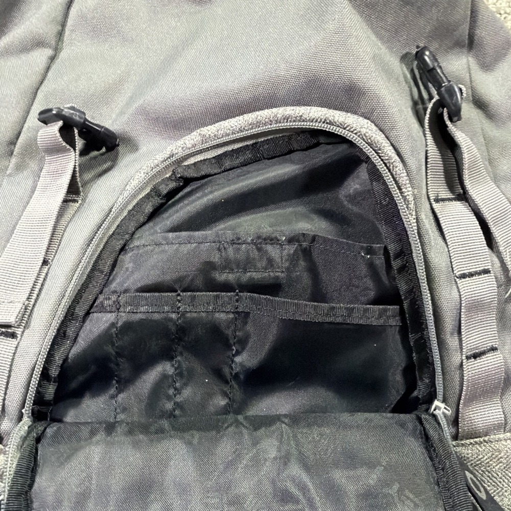 Oakley Backpack Y2k Style Gorpcore Tactical Field Gear Gray Essentiaks - Picture 13 of 15
